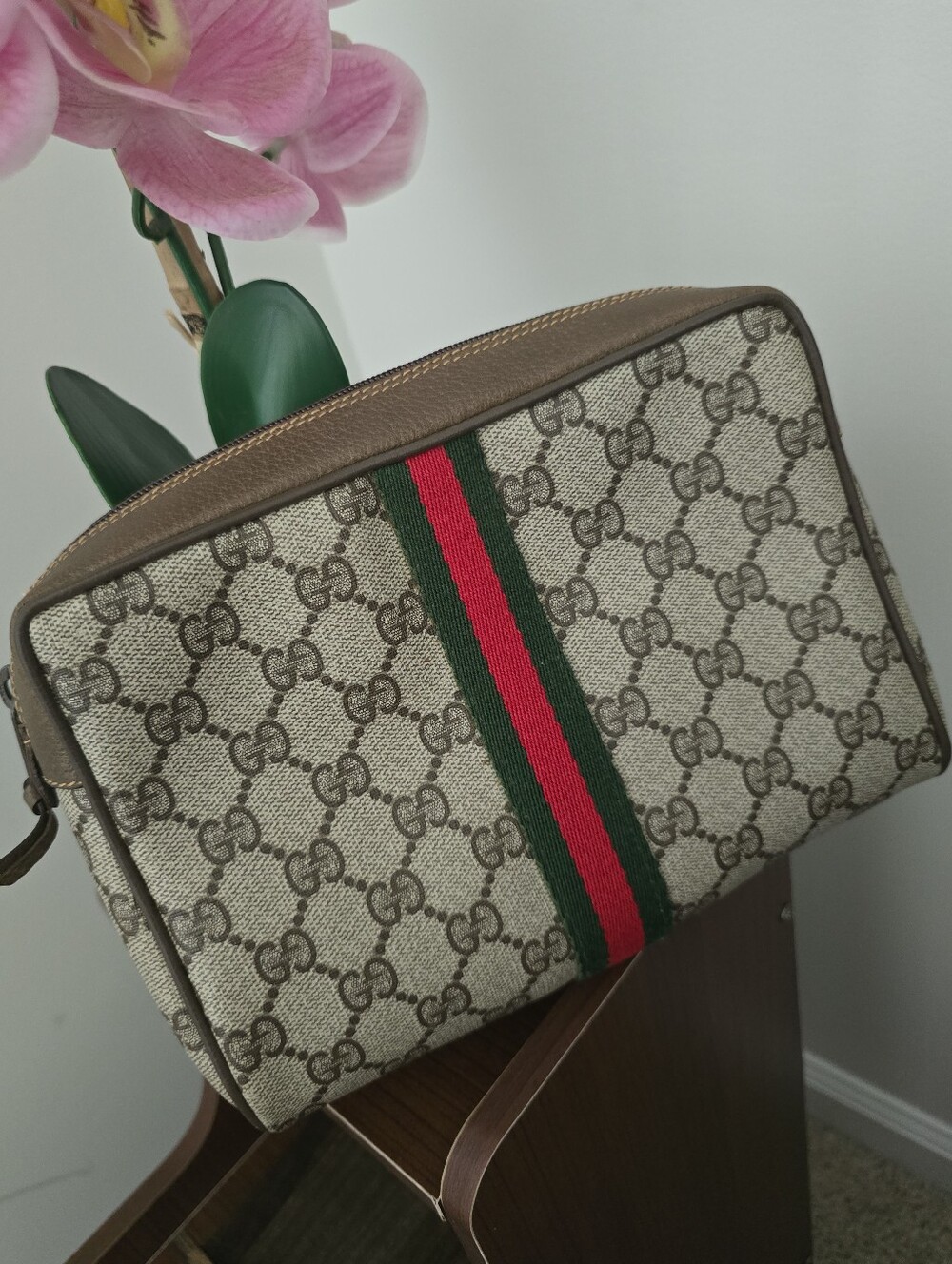Gucci GG Monogram Clutch Toiletry Bag Signature Green & Red Stripe